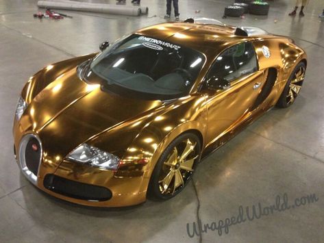 Gold Bugatti, Gold Lamborghini, Gold Cars, Cars Bugatti, Tmax Yamaha, Gold Car, Ferrari Laferrari, Pagani Huayra, Bugatti Cars