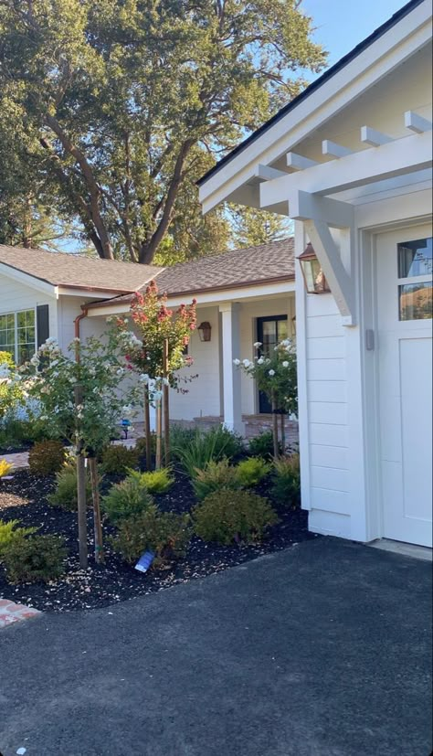 Cottage Exterior, Homes Exterior, Studio Mcgee, Exterior Home, House Exteriors, Home Exteriors, Outdoor Landscaping, Home Exterior, Garage Door