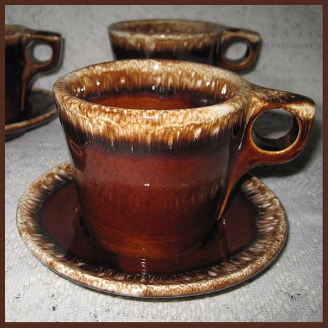 Four Hull Brown Drip Crestone Coffee Mugs and Saucers Made in Vintage Musical Instruments, Franciscan Ware, Hull Pottery, Crazy Train, Chocolate Cinnamon, Chocolate Cream, Cool Vintage, Crafts Supplies, Sell Handmade