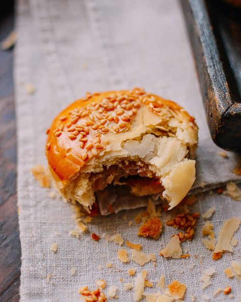 This savory mooncakes recipe is a version of a popular meat-filled mooncake prized in Shanghai. You don't need any special equipment to make them at home. Mooncake, Wok Of Life, Mapo Tofu, Woks, Cake Shapes, Moon Cake, Pastry Dough, Dim Sum, Ground Pork