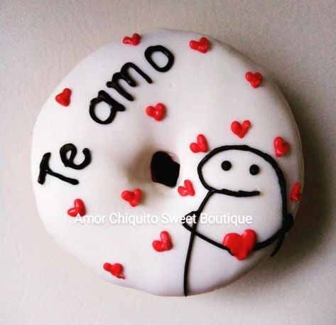 Donut Decorating Ideas, Donut Logo, Mini Donuts Maker, Catering Food Displays, Donut Art, Mini Cafe, Valentines Baking, Christmas Donuts, Chocolate Glazed Donuts