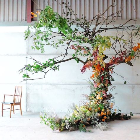 We could spend an eternity admiring these larger than life floral installations for weddings. From lush ceremony backdrops to fluffy clouds canopying the reception, there is no limit to the creativity modern floral designers bring to the table for weddings today. See our favorite 42 ideas for larger than life floral inspiration on #ruffledblog now! Phuket Wedding, Floral Installation, Flower Installation, Floral Installations, Larger Than Life, Floral Backdrop, Floral Photo, Ceremony Backdrop, Floral Arch