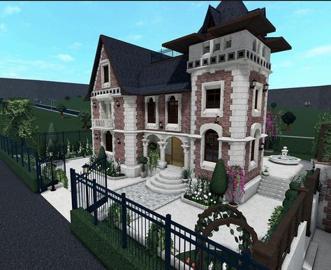 Bloxburg Victorian House, Old Brick House, Cottage Core Bloxburg House, Bloxburg Cottage, Bloxburg House Builds, House Plans With Pictures, House Decorating Ideas Apartments, Small House Layout, Diy House Plans