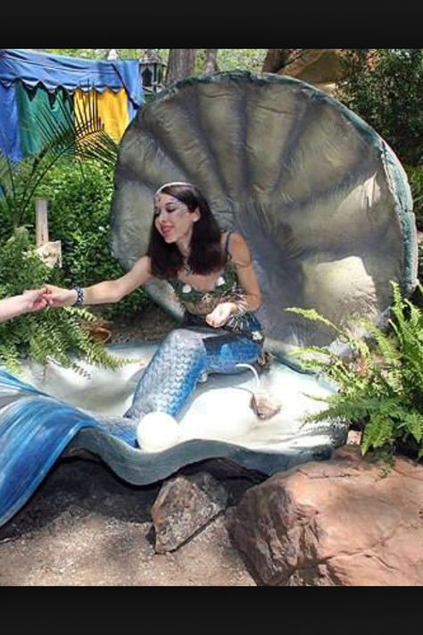 Giant clam shell chariot-champagne show Mermaid Float, Ariel Under The Sea, Mermaid Cave, Giant Clam Shell, Giant Clam, Mermaid Cove, Mermaid Halloween, Mermaid Under The Sea, Under The Sea Theme