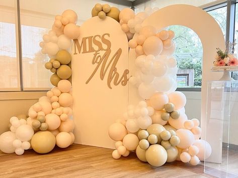 Miss To Mrs Backdrop, Cassie Wedding, Acrylic Pedestal, White Cake Stand, Event Decor Ideas, Party Decorations Table, Bridal Shower Backdrop, Miss To Mrs, Bridal Shower Inspiration