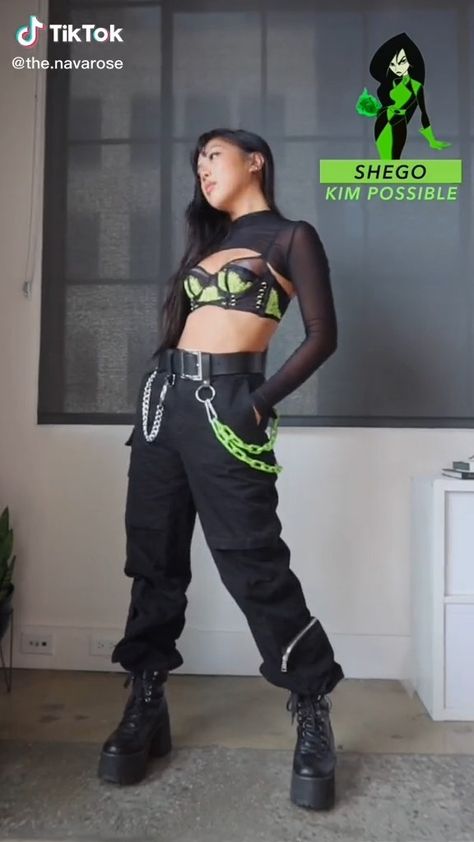 Black Neon Outfit, Neon Green And Black Rave Outfit, Green Kpop Concert Outfit, Festival Outfits Green, Black And Green Concert Outfit, Neon Black Outfit, Halloween Rave Costumes Women, Big T Shirt Rave Outfit, Black And Neon Rave Outfits