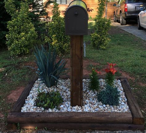 Cute Mailbox Ideas Curb Appeal, Mailbox Rock Garden, Rocks Around Mailbox Curb Appeal, Easy Mailbox Ideas, Flower Bed Around House, Landscape Around Mailbox Ideas, Mail Box Landscaping, Landscaping Around Mailbox Ideas, Mailbox Landscaping Curb Appeal