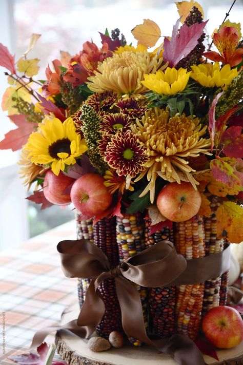 Veg Tray, Corn Centerpiece, Life Abundantly, Corn Husk Wreath, Sunflower Table, Douglas Wood, Organic Table, Thanksgiving Tablescape, Indian Corn