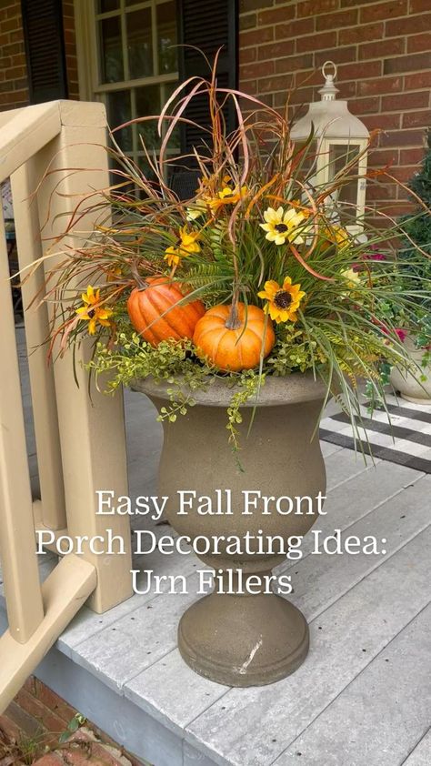 Front Porch Ideas 2023, Fall Urns, Fall Outside Decor, Fall Outdoor Decorations, Fall Urn, Fall Flower Pots, Fall Container Plants, Fall Cabin, Autumn Front Door