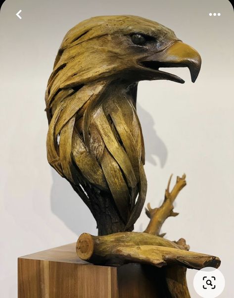 Jesus Art Paintings, Carved Tree Stump, Chicken Sculpture, Fishing Bear, Sculptures Clay, Eagle Sculpture, Aigle Royal, Bison Art, Carved Walking Sticks