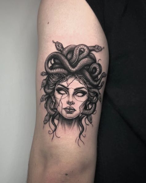 The Intriguing Medusa Tattoo Meaning and 100 Captivating Designs - Auoxx Medusa Tattoo Design, Forearm Tattoo Women, Medusa Tattoo, Greek Tattoos, Tattoo Videos, Head Tattoos, Snake Tattoo, Black Ink Tattoos, Dope Tattoos