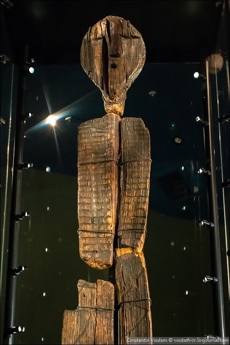 Shigir Idol Shigir Idol, 21st Night Of September, Slavic Mythology, Ad Astra, Perfect Date, Art Sculpture, Cat Memes, Sculpture Art, Fairy Tales