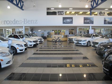 Mercedes Benz Dealership, Car Dealership Aesthetic, Warehouse Design Exterior, Cute Display Pictures For Whatsapp, Mercedes Dealership, Interior Showroom, Dealership Showroom, Car Showroom Design, Medicine Snaps