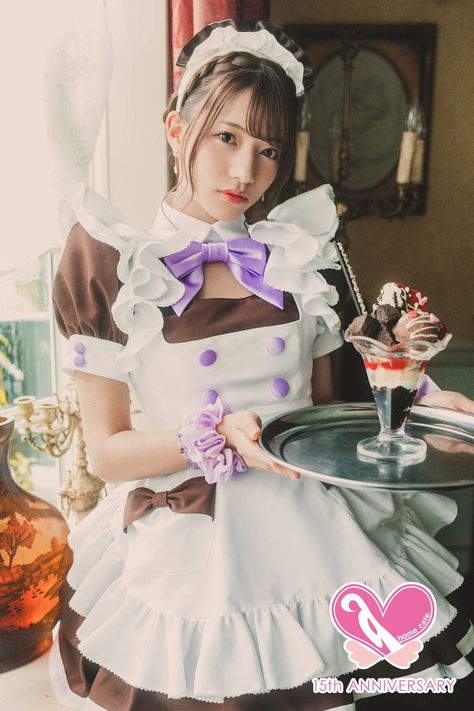 Maid Cafe, Fashion Show Invitation, Maid Uniform, Maid Cosplay, Japanese Dress, Maid Outfit, Figure Poses, Foto Art, Maid Dress