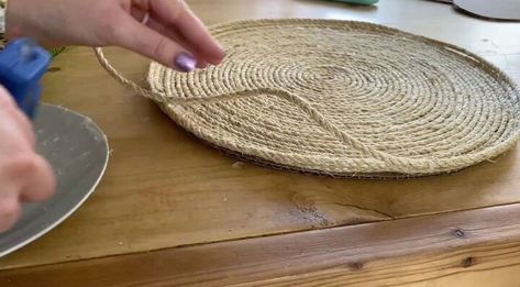 Rope Wall Art Diy, Diy Woven Basket Wall Decor, Diy Boho Basket, Boho Jute Wall Decor, Boho Basket Wall Art Diy, Diy Boho Basket Wall Decor, Diy Basket Wall Decor, Rope Wall Art, Diy Boho Wall Basket Decor