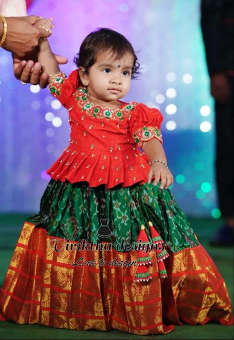 Kids Lehanga Blouses Designs, Langa Jacket Designs, Langa Jacket For Kids Pattu, Kanchipattu Lehenga, Kids Lehanga Design, Langa Jacket, Lehanga For Kids, Indian Dresses For Kids, Pavadai Sattai