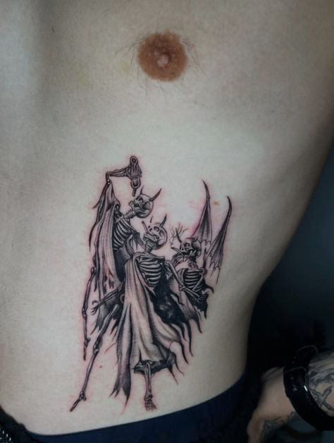 insta:alper.irak Sick Back Tattoos, General Tattoo, Skeleton Tattoo, Eagle Drawing, Grunge Tattoo, Patchwork Tattoo, Sick Tattoo, Skeleton Tattoos, Back Tattoos