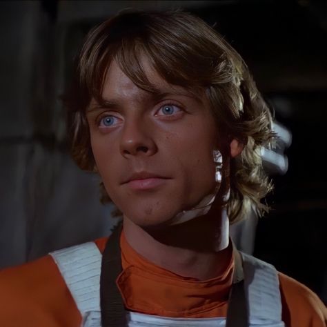 Luke Skywalker Orange Suit, Prince Luke Skywalker, Luke Skywalker Haircut, Luke Skywalker Cute, Luke Skywalker Pfp, Luke Skywalker Hair, Luke Skywalker Young, Luke Skywalker Drawing, Channel Boots