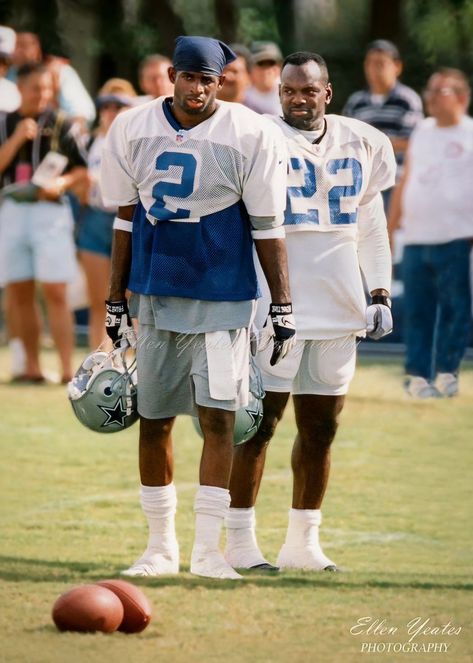 Cool Football Pictures, Dallas Cowboys Players, Dallas Cowboys Football Team, Emmitt Smith, Nfl Football Pictures, Deion Sanders, How Bout Them Cowboys, Nfl Photos, Cowboys Nation