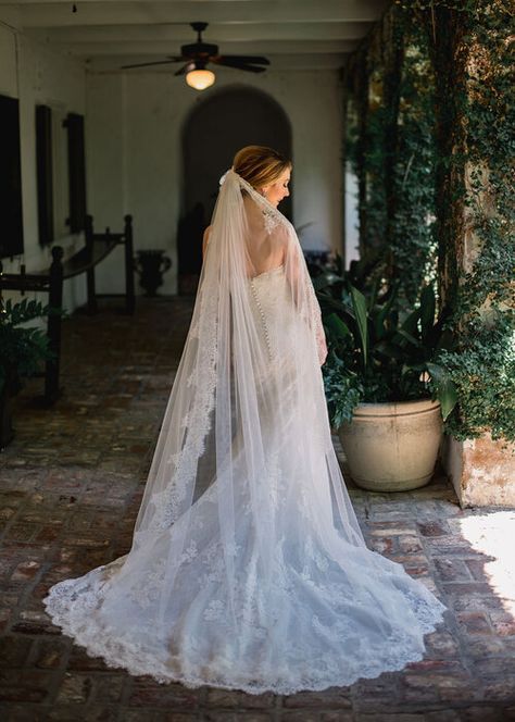 Chic Lowcountry Wedding at The Governor Thomas Bennett House — A Lowcountry Wedding Blog & Magazine - Charleston, Savannah, Hilton Head, Myrtle Beach Fingertip Length Veil, Chapel Length Veil, Layered Veil, Fingertip Veil, Veil Styles, Lowcountry Wedding, Beautiful Veil, Blusher Veil, Chapel Veil