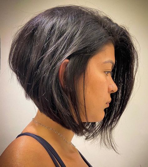 Medium Stacked Haircuts, Layers Tutorial, Airy Hair, Butterfly Bob, Bob Haircut Back View, Line Bob, Short Stacked Haircuts, Straight Brunette Hair, A Line Hair