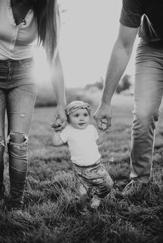 Poses With 6 Month Old, Family Of 3 Photoshoot Infant, Family Of Three Family Photos, Family Pictures With 7 Month Old, Family If 3 Photos, Family Pictures With A 6 Month Old, Family 1 Year Photoshoot, Black And White Fall Family Photos, 9 Month Old Family Photo Ideas