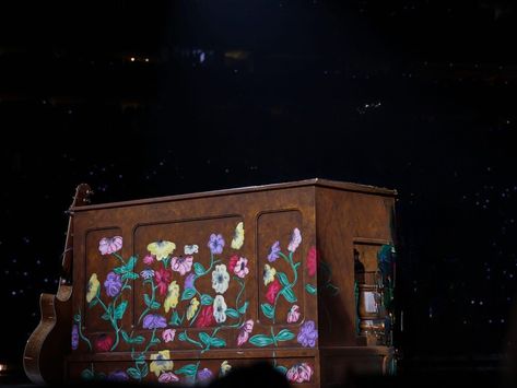 #SurpriseSongs #TSTheEradTour #TheErasTour #TaylorSwift #TaylorSwiftStyle #TaylorSwiftAesthetic Taylor Swift Surprise Songs Tattoos, Surprise Song Piano Flowers, Taylor Swift Surprise Song Piano, Taylor Swift Piano Flowers, Taylor Swift Eras Tour Piano, Eras Tour Piano Flowers, Surprise Song Piano, Taylor Swift Flower Tattoo, Eras Tour Piano