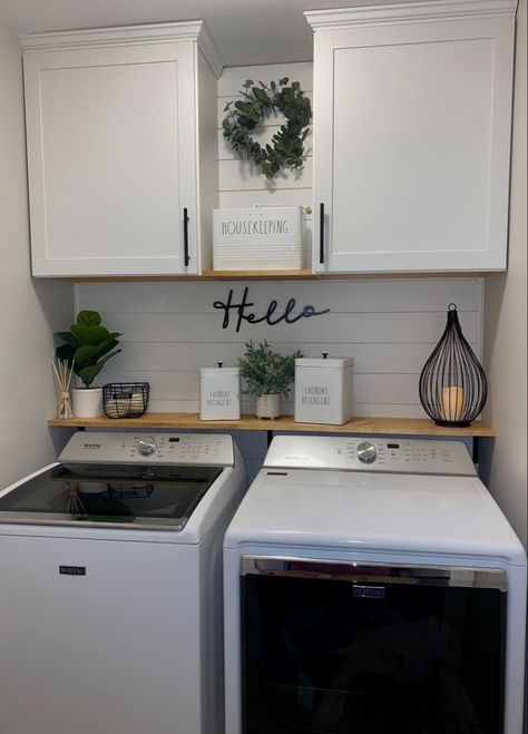 #rusticdecor #rustichomedecor #farmhouse #farmhouseideas Laundy Room, Laundry Room Update, Small Laundry Room Makeover, Tiny Laundry Rooms, Dream Laundry Room, Laundry Room Closet, Laundry Room Renovation, Farmhouse Laundry Room, Modern Laundry Rooms