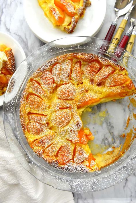 Apricot Clafoutis, Dessert With Fruit, Work Treats, Apricot Dessert, Clafoutis Recipes, Fruit Custard, Season Recipes, Apricot Recipes, Baked Dessert