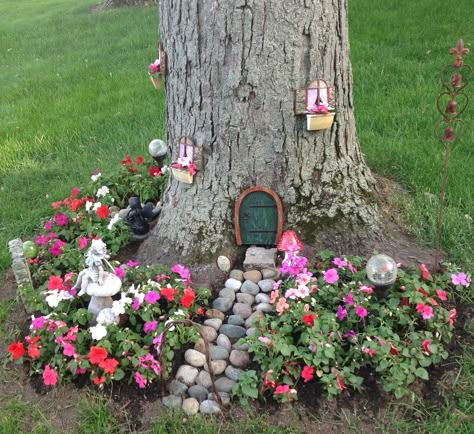 Cheap Pretty Garden Ideas, Fairy Garden Walkway Ideas, Diy Simple Landscaping Ideas, Fairy Garden Pots, Fairy Tree Houses, Fairy Garden Designs, Fairy Garden Crafts, Fairy Garden Houses, Have Inspiration