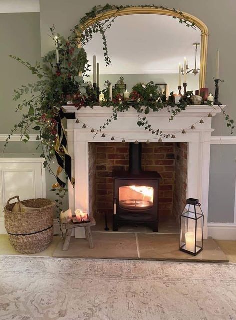 Gas Fireplace Logs Ideas, Lights In Fireplace Ideas, Disused Fireplace Ideas, Hearth Fireplace Ideas, Above The Fireplace Decor, Fireplace Styling Ideas, Open Fireplace Ideas, Unused Fireplace Ideas, Mantelpiece Ideas