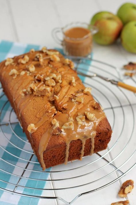 Bramley Apple Recipes, Apple Loaf Cake, Apple Loaf, Cake Recipes Uk, Bramley Apple, Loaf Cake Recipes, Cream Caramel, Apple Recipes Easy, Loaf Cakes