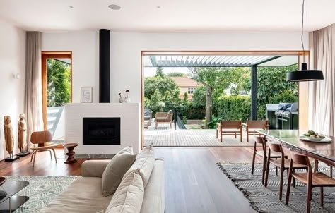 California Bungalow, Rose Bay, Architecture Awards, Bay House, Australian Homes, Reno Ideas, The Design Files, Mid Century House, Residential Interior