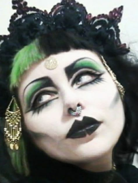 Green Trad Goth Makeup, Black And Red Alt Makeup, Green Goth Makeup Looks, Green Goth Makeup, Colorful Goth Makeup, Queer Prom, Rainbow Goth, Goth Rainbow, Green Goth