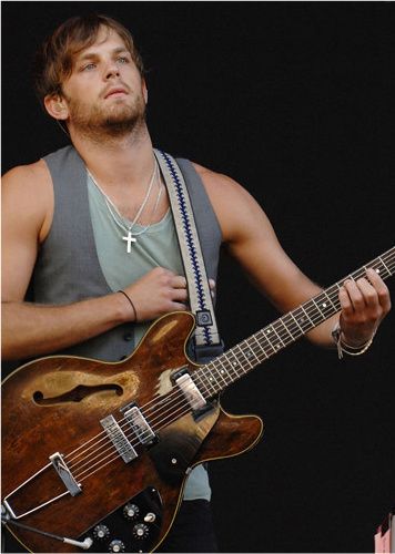 Caleb Followill Caleb Followill, Kings Of Leon, Vs Models, New Rock, Music Film, Indie Music, All Music, Music Love, My Favorite Music