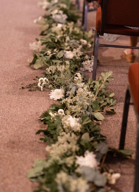 Moss Aisle Runner Wedding, Greenery Down The Aisle, Wedding Aisle Greenery, Chapel Decorations, Aisle Greenery, Isle Decorations, Diy Organiser, Wedding Bench, Wedding Walkway