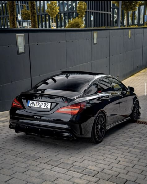 Mercedes Benz Sports Car, Cla 45 Amg, Tmax Yamaha, Merc Benz, Mercedes Cla, Amg Car, Dream Cars Mercedes, Mercedes Benz E350, Mercedes Car