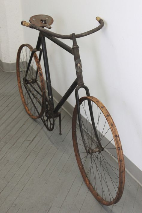 Napoleon Mens bike by The Jenkins Cycle Co, ca. 1895 Antique Bicycles, Cycling Photography, Man Bike, Vintage Bike, Old Bikes, Vintage Bicycles, Cycling, Bicycle, Cool Designs