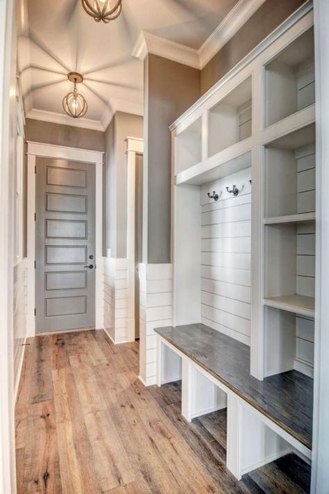 farmhouse mudroom ideas - grey and white modern country style mudroom ideas for entryway mud rooms or laundry mudrooms Farmhouse Mudroom Decor, Entryways Ideas, Perfect Mudroom, Mudroom Storage Cabinet, Mudd Room, Mudroom Ideas Diy, Organized Laundry, Farmhouse Projects, Farmhouse Mudroom