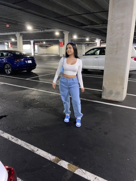 Unc Dunks Outfit Woman, Unc Blue 5s Outfit, Jordan 1 Blue Outfit Women, Unc Blue Dunks Outfit, Unc Outfit Women, Unc 1 Jordans Outfit, Light Blue Jordan 1 Outfit Women, Unc 1s Outfit, Jordan 1 Low Blue Outfit