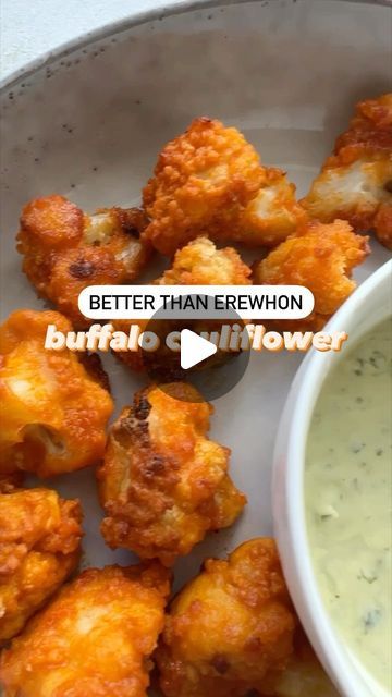 Steph The Chef on Instagram: "If you don’t live near an Erewhon or simply want to save money, I got you 😉 try my version of the viral Buffalo Cauliflower bites 🔥

INGREDIENTS:
1 large head of cauliflower cut into florets
½ cup almond flour or coconut flour
½ cup water
1 cup gluten free panko breadcrumbs
2 tbs garlic powder
1 tbs onion powder
1 tsp paprika
½ tsp salt
¼ tsp black pepper
½ cup hot sauce
2 tbsp melted ghee

INSTRUCTIONS:
1. Preheat oven to 450°F. Line baking sheet with tin foil. 
2. In a large bowl, whisk flour, spices, salt and pepper until batter is smooth then mix in water. 
3. Add cauliflower to batter and toss to coat then roll into panko. 
4. Spread cauliflower onto baking sheet and Bake for about 20 to 25 minutes, flipping halfway through.
5. In another small bowl, co Cauliflower Panko, Buffalo Cauliflower Crispy, Erewhon Cauliflower, Crispy Buffalo Cauliflower Air Fryer, Gluten Free Panko Bread Crumbs, Buffalo Califlour Bites Air Fryer, Erewhon Buffalo Cauliflower, Buffalo Califlour Bites, Airfried Crispy Buffalo Cauliflower