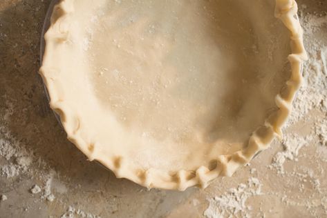 This flaky pie crust recipe is enough for a 6-inch pie or deep tart tin or for two 4-inch pie dishes. It's perfect for desserts or savory recipes. Whole Wheat Pie Crust, Ready Made Pie Crust, Flaky Pie Crust Recipe, Perfect Pie Crust, Louisiana Recipes, Best Pie, Flaky Pie Crust, Homemade Pie Crusts, Pie Crust Recipes