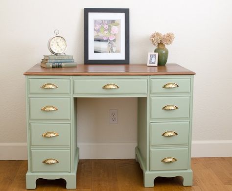 A 7-drawer vintage wooden desk makeover with chalk paint in the color sage by Barbara from A Green Paintbrush. Country Chic Sage Advice, Redone Desk Ideas, Painted Wooden Desk Ideas, Painted Wooden Desk, Refinishing A Desk Ideas, Refinished Antique Desk, Refinish Desk Ideas Diy, Painted Desk With Stained Top, Painted Desks Ideas