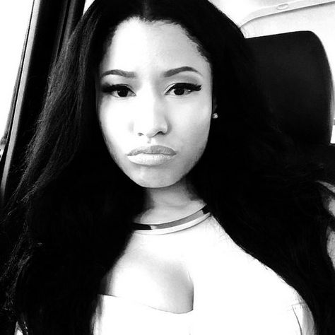 (B&W) Nicki Minaj Selfie Before HSN (via Instagram)★ #Onika_Tanya_Maraj #Singer #Celebrities Old Nicki Minaj, Rihanna Nicki Minaj, Nicki Baby, Harajuku Barbie, Nicki Minaj Wallpaper, Nicki Minaj Barbie, Nikki Minaj, Celebrity Selfies, Nicki Minaj Photos