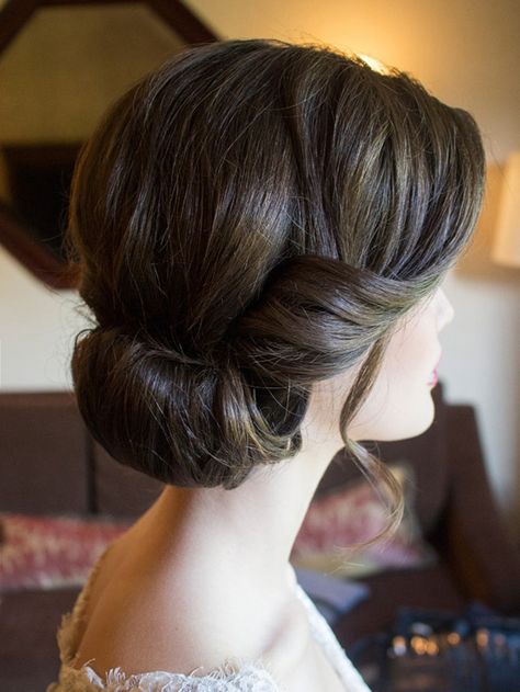 Sanggul Modern, 1940s Hairstyles, Hairstyle Inspiration, Bridesmaid Hair Updo, Wedding Hair Inspiration, Wedding Hairstyle, Classy Wedding, Fancy Hairstyles, Mon Cheri