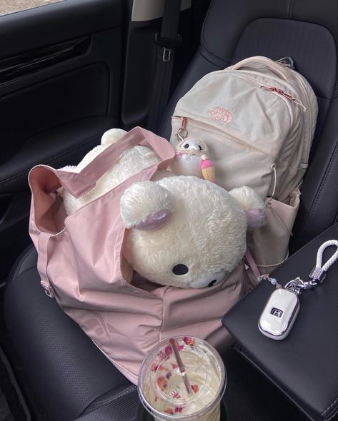 Everything is pink #coquette #rilakkuma Rilakkuma Car Accessories, Korilakkuma And Rilakkuma, Coquette Car, Hello Kitty Guitar, Cute Car Ideas, Lily Core, Fun Lifestyle, Pink Bike, Bike Aesthetic