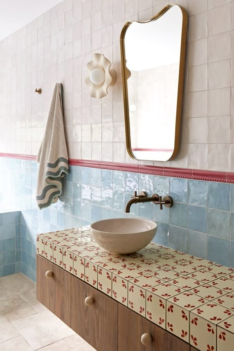 Portuguese Villa Interior, Maximalist Tiny Bathroom, Colorful Tiled Bathroom, Beata Heuman Bathroom, Lucy Alice Home, Aqua Bathroom Tile, Knee Wall Shower Ideas, Light Colored Bathroom, Fun Tile Bathroom