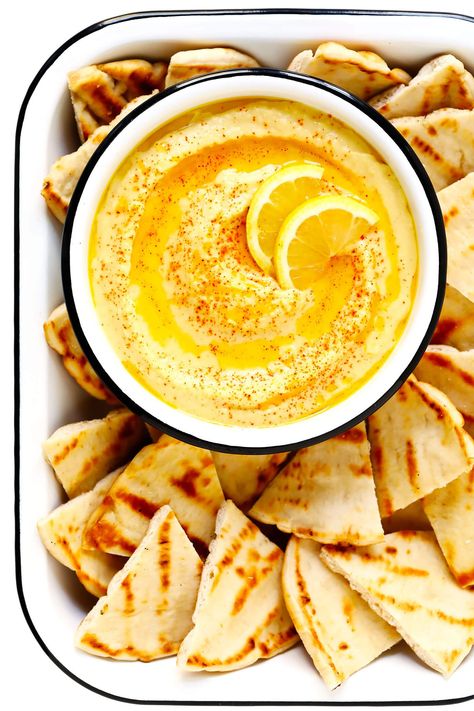 This Greek Fava (Yellow Split Pea Dip) recipe tastes refreshingly light, lemony and zesty, and is the perfect appetizer or side dish for serving with pita bread or any of your favorite dippers. | gimmesomeoven.com #greek #fava #santorini #splitpea #dip #spread #appetizer #healthy #vegan #glutenfree #vegetarian Yellow Split Pea Recipe, Greek Fava, Appetizer Healthy, Pea Dip, Theme Dinners, Yellow Split Pea, Vegan Dips, Yellow Food, Yellow Split Peas