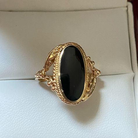 Genuine 14kt Gold Solid 14kt Gold Stamped 14k Not Gold Plate Genuine Onyx Center Stone Black Onyx Is Widely Known As A Powerful Protection Stone Its Deep Black Color Is Associated With The Night, Symbolizing Strength, Perseverance, And The Ability To Overcome Challenges It Is Believed To Absorb Negative Energy And Provide Emotional And Physical Strength To Its Wearer See Photo With Ring On Sizer This Is An Approximate Only Can And Should Be Resized With A Local Jeweler To Customize Signet Style Black Onyx Wedding Rings, Black Onyx Gold Ring, Onyx Rings Women, Gold Ring Black Stone, Sweet 16 Rings, Victorian Gold Ring, Black Onyx Rings, Onyx Wedding Ring, Vintage Onyx Ring