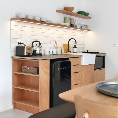 Minimalist Kitchenette, Tiny Kitchenette Ideas Studios, Bedroom Kitchenette, Airbnb Kitchenette, Small Airbnb Kitchen, Kitchenette Ideas Mini Kitchen, Kitchenette Ideas Guest Suite Mini Kitchen, Kitchenettes Ideas Mini Kitchen, Kitchenette Ideas Guest Suite